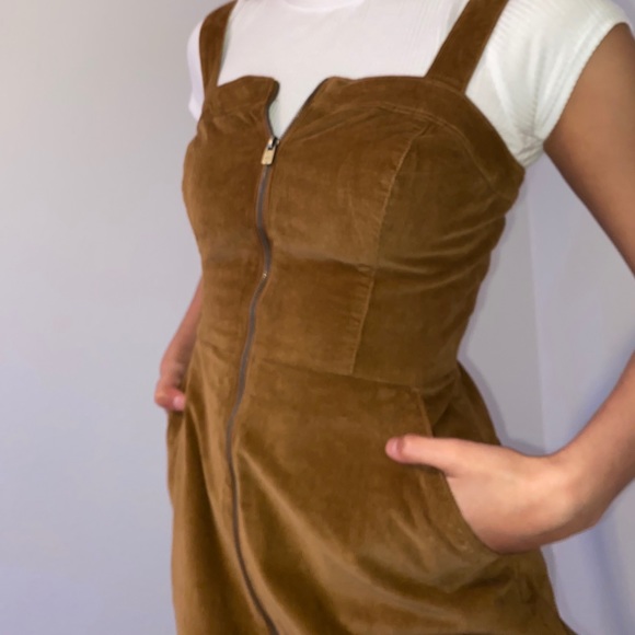 Cute brown dress from Hollister. - Picture 4 of 5